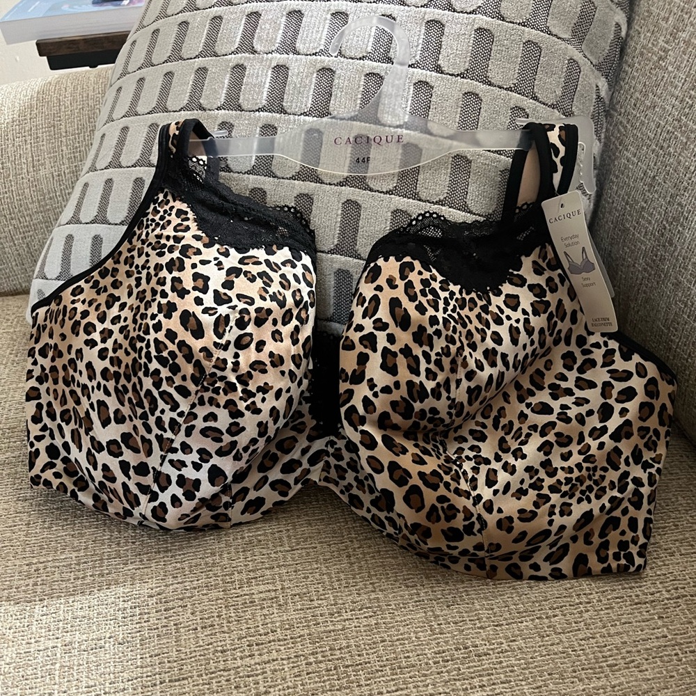 Lane Bryant Leopard print bra 44F, lace-trim balconette. Never worn, w/tags